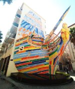 Bâteau dans la rue - 1.jpg