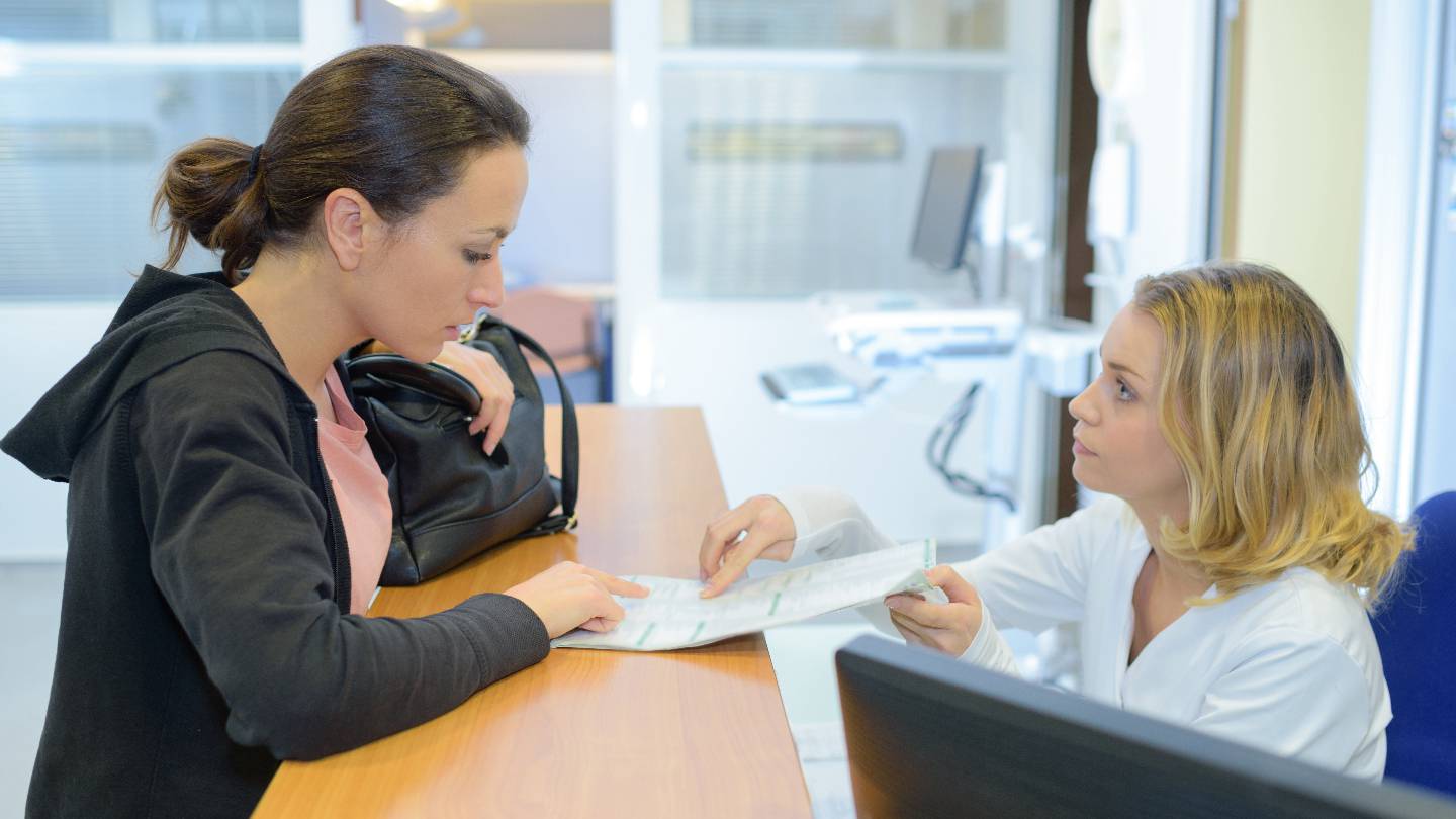 « La banque est toujours perçue comme un service public